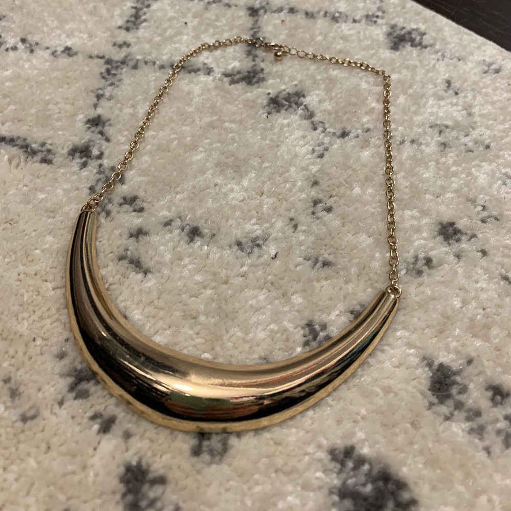 Statement necklace